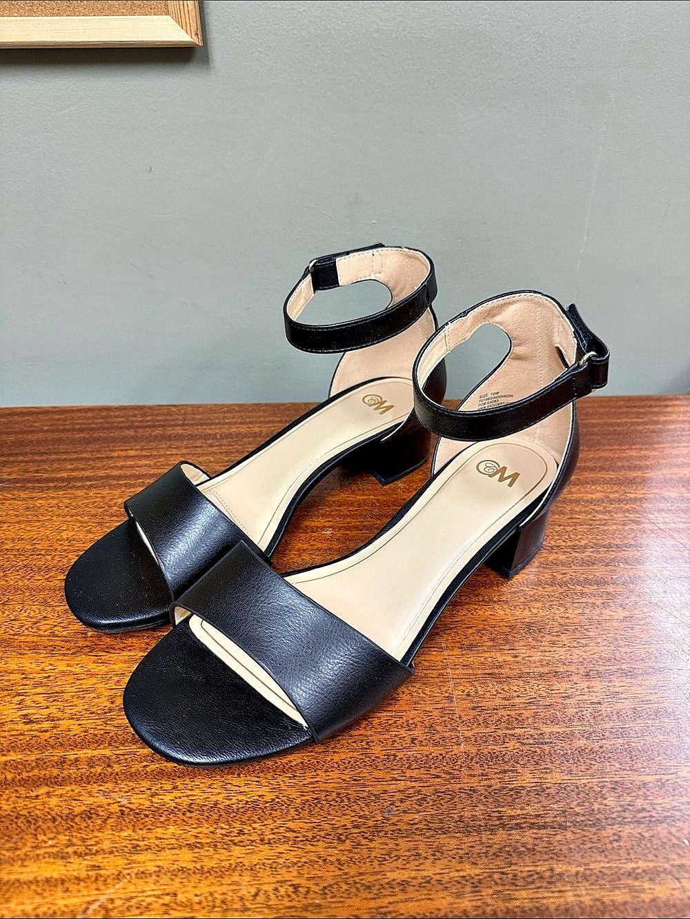Chelsea Moreland ankle strap block heel sandals Black Block Heel Sandals US 10W